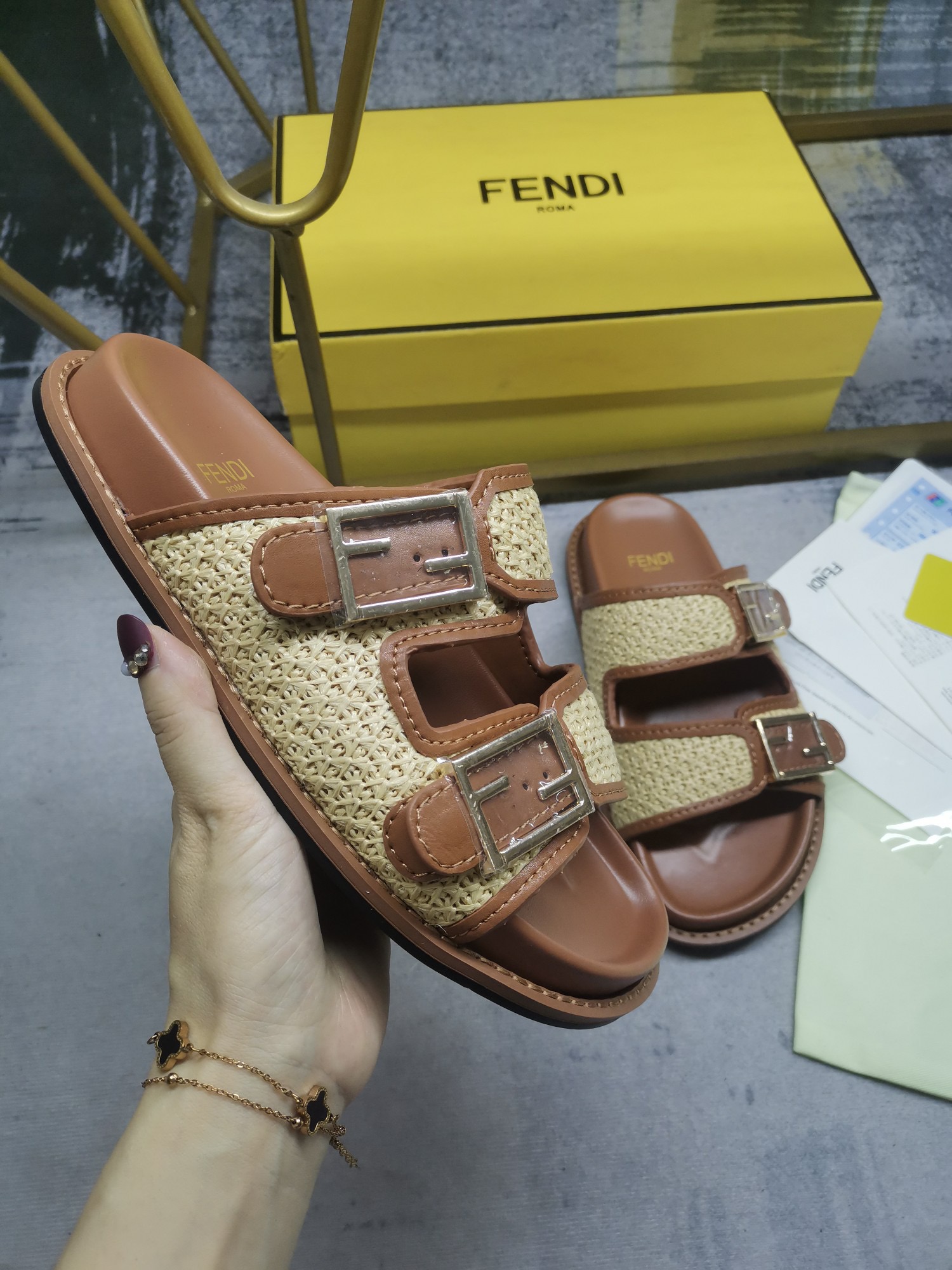 FENDI Feel