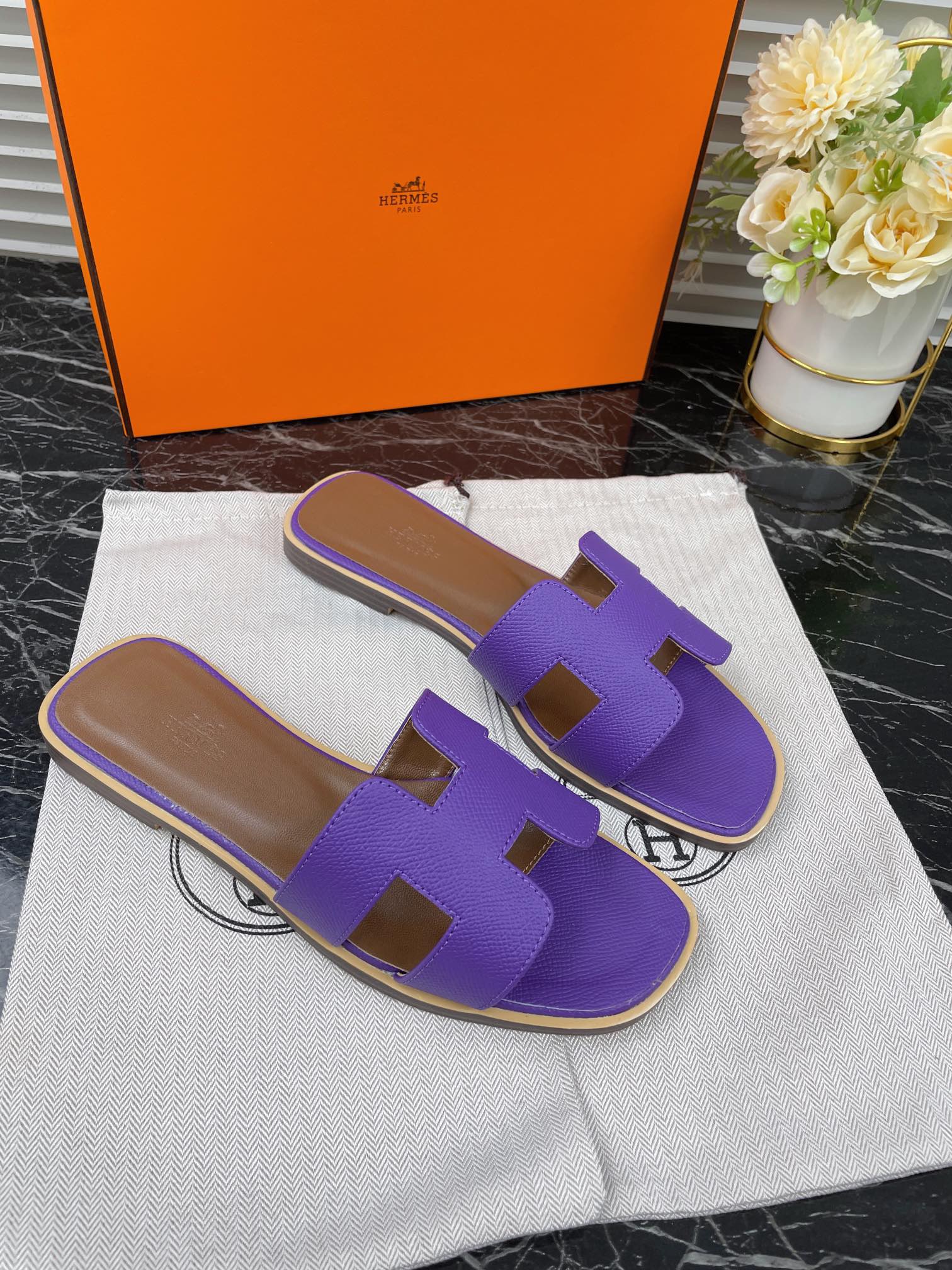 HERMES Oran Slippers