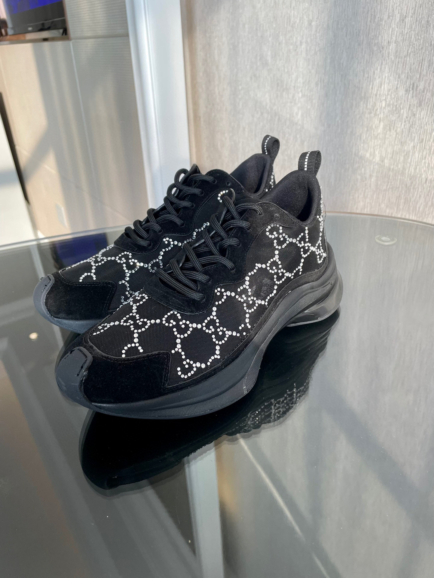 GUCCI Run Crystal Sneakers