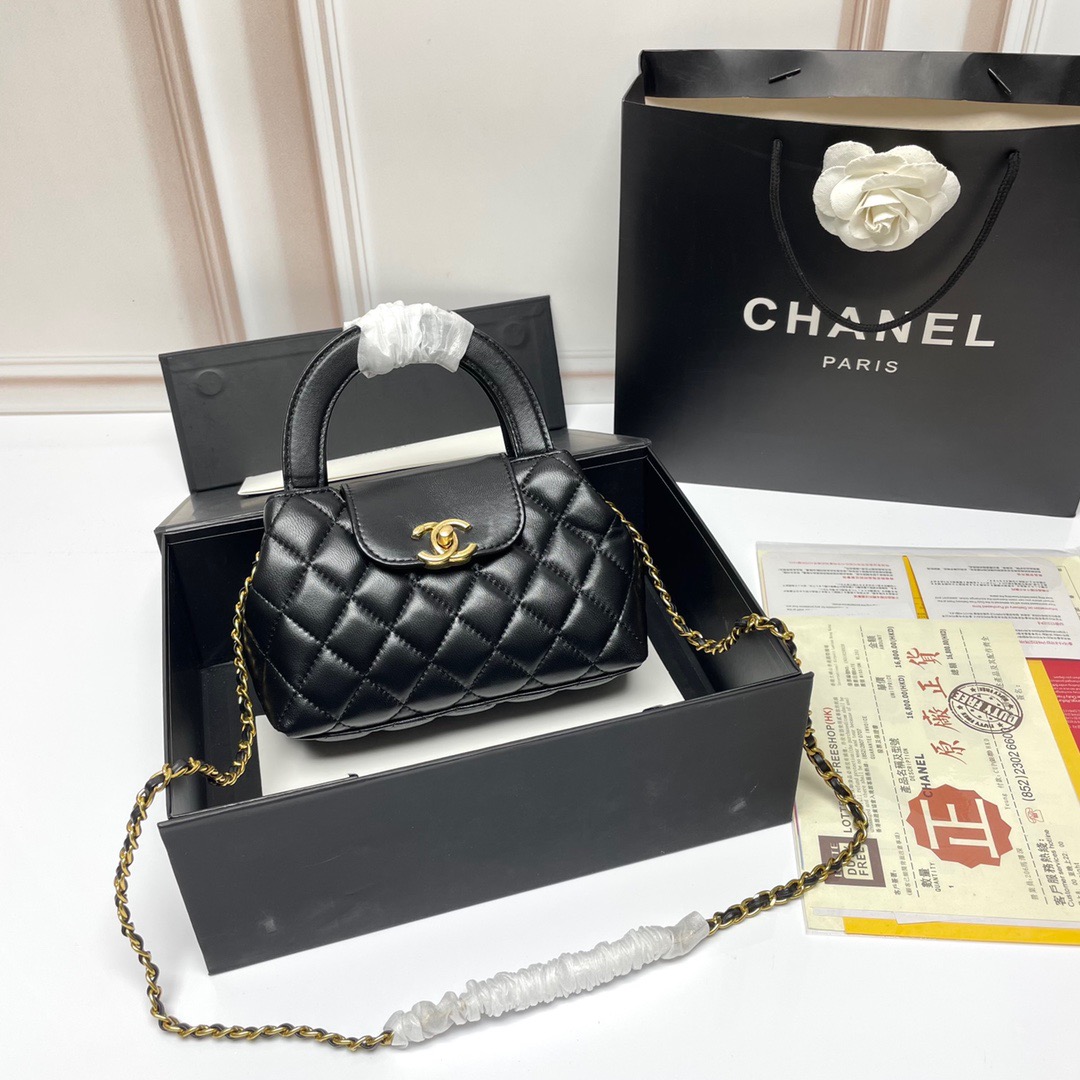 CHANEL Handbag