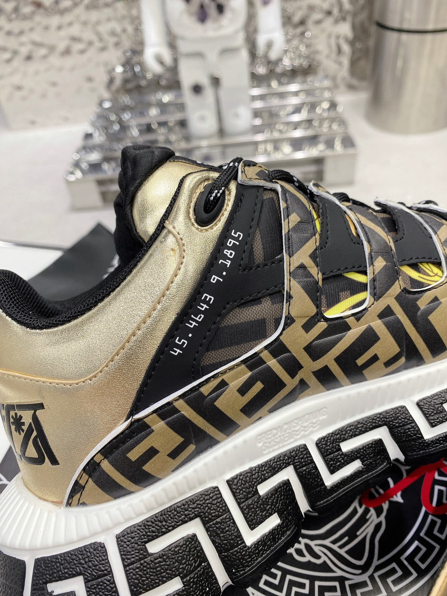 VERSACE Trigreca Sneakers