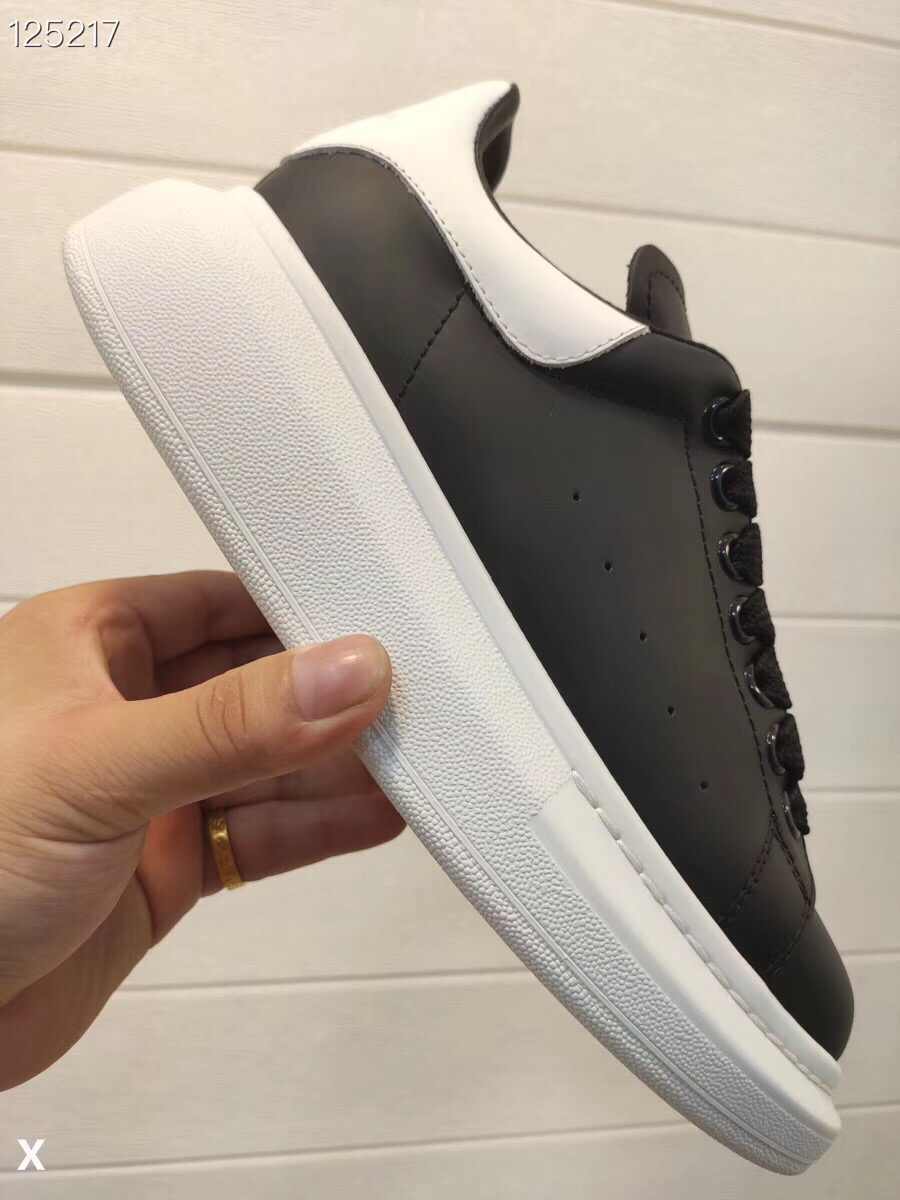 ALEXANDER McQUEEN Sneakers