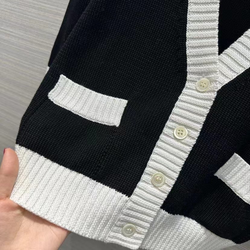 PRADA knit sweater