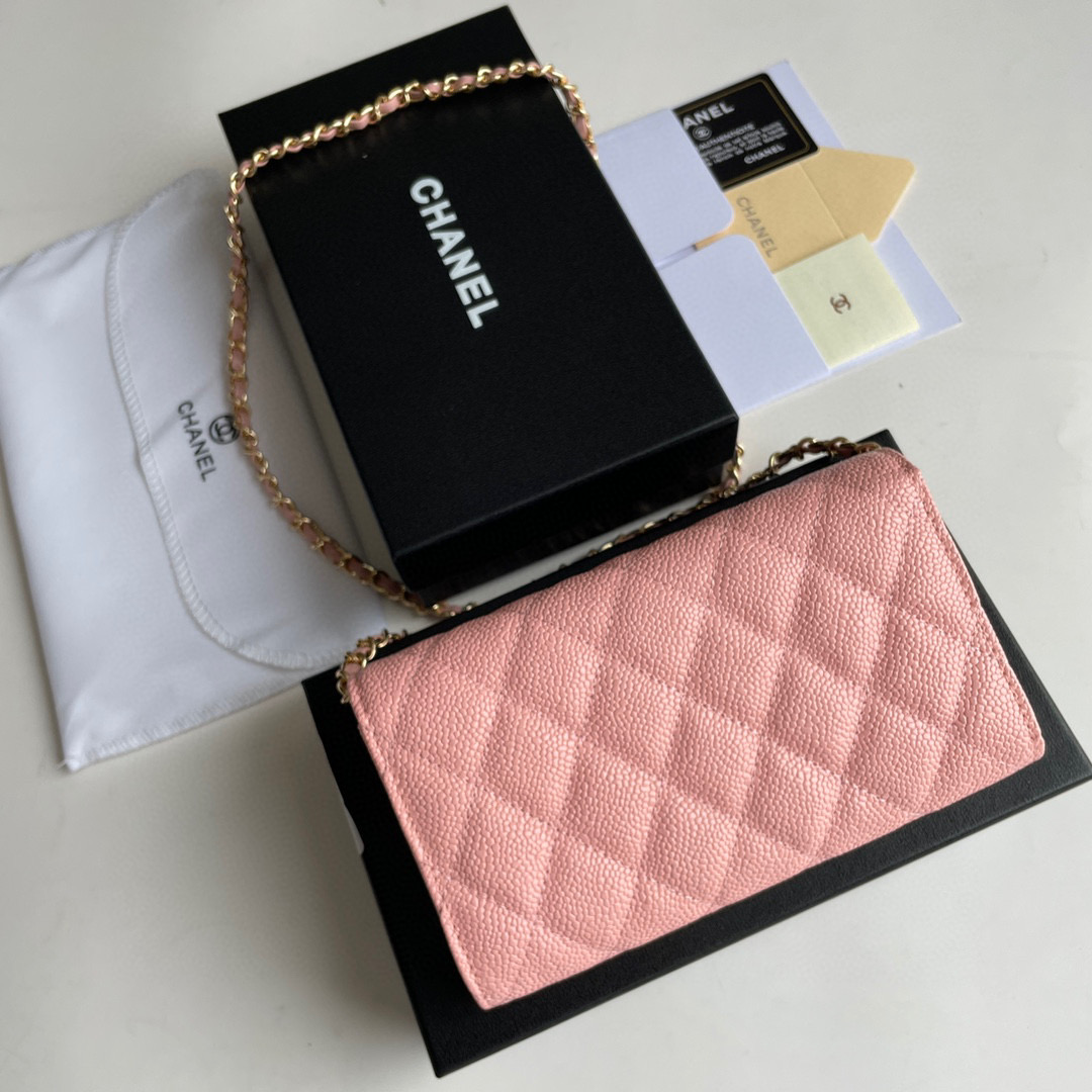 CHANEL chain crossbody bag