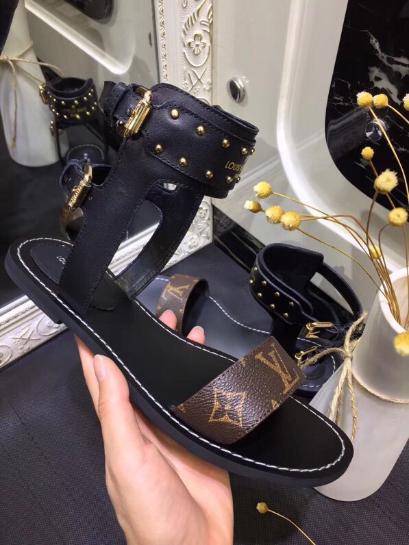 LV  Sandals