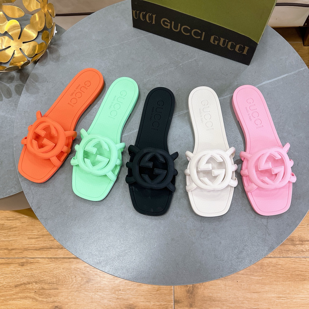 GUCCI Slides