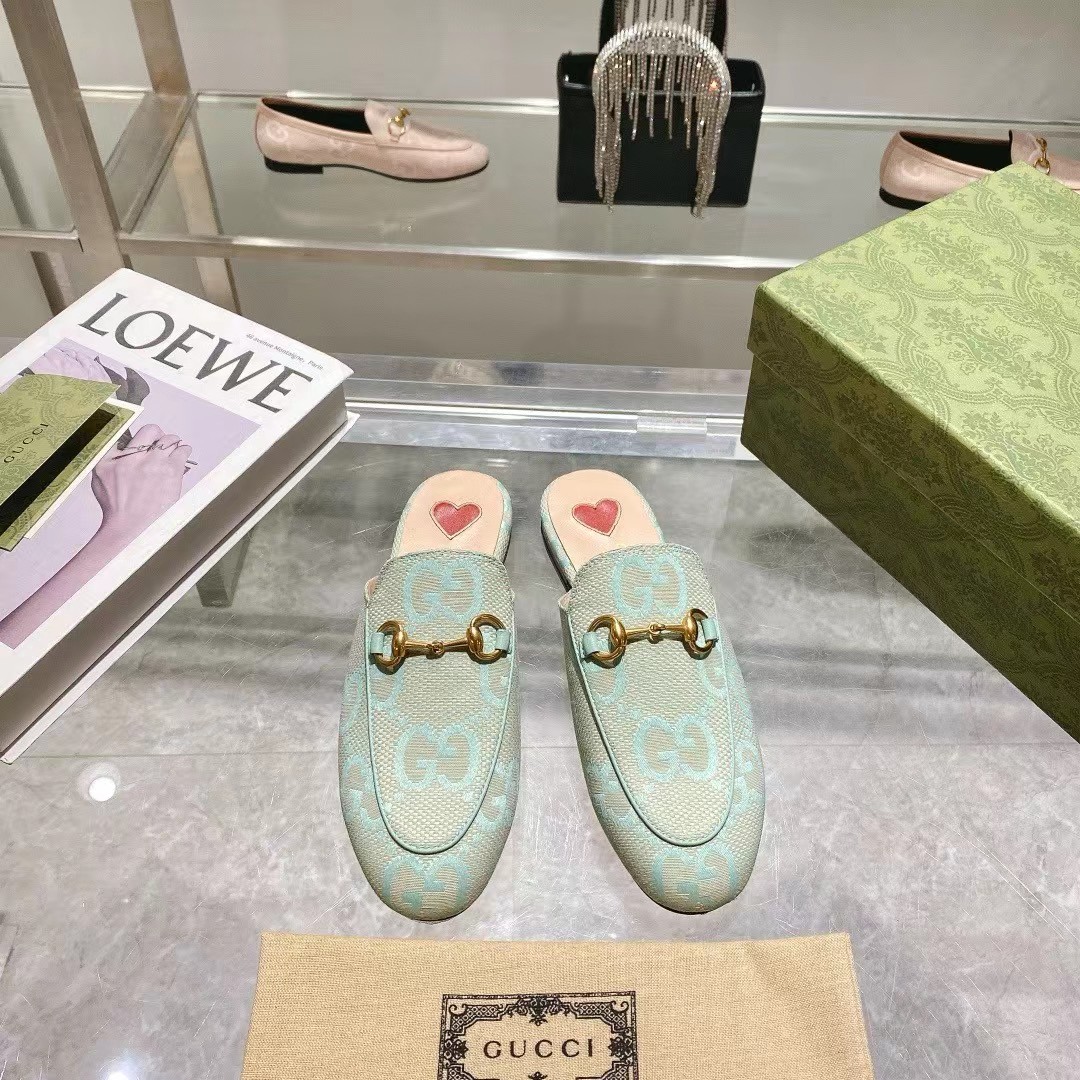 GUCCI Monogram Logo Buckled Loafer