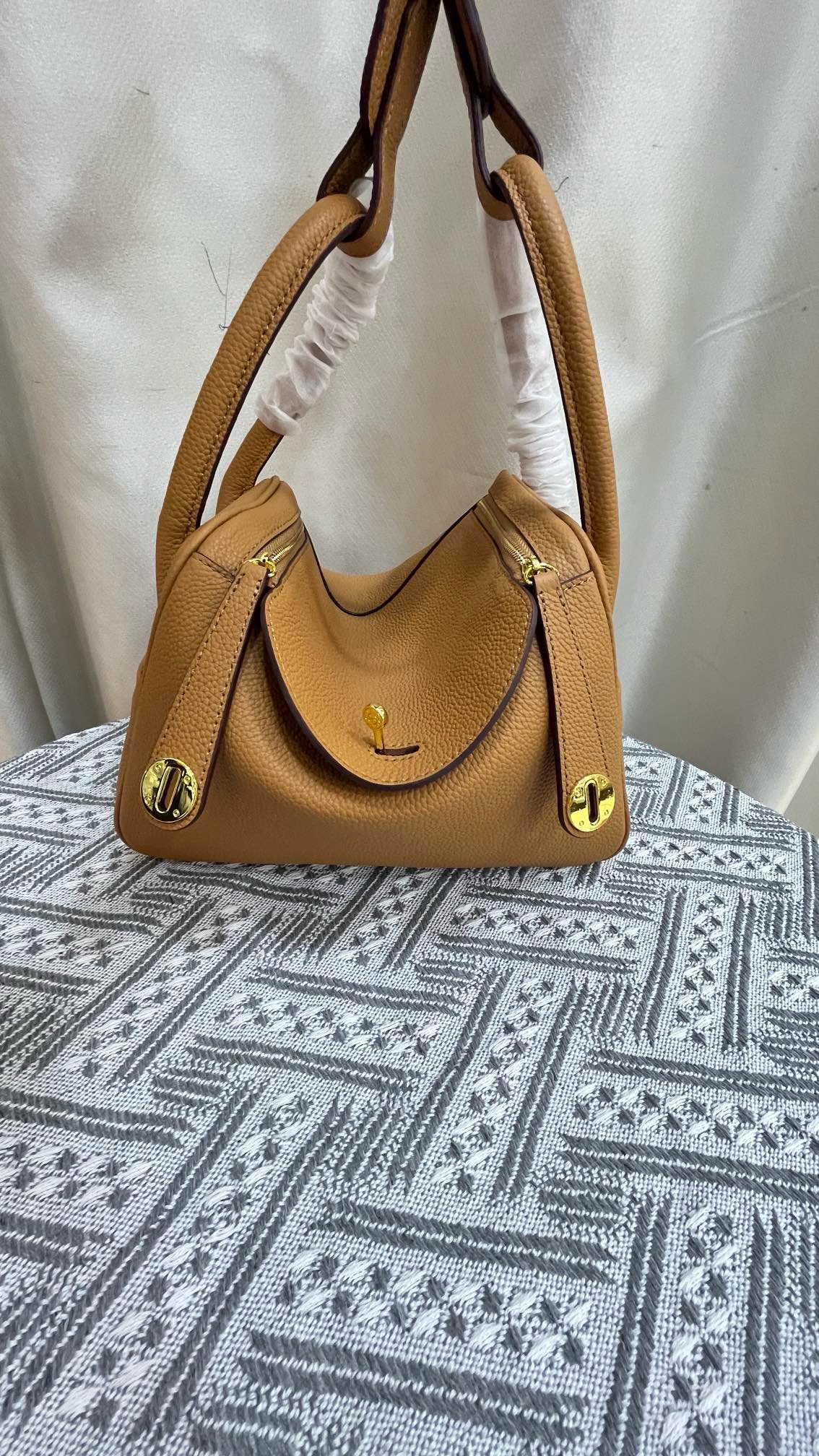 HERMES Lindy Bag