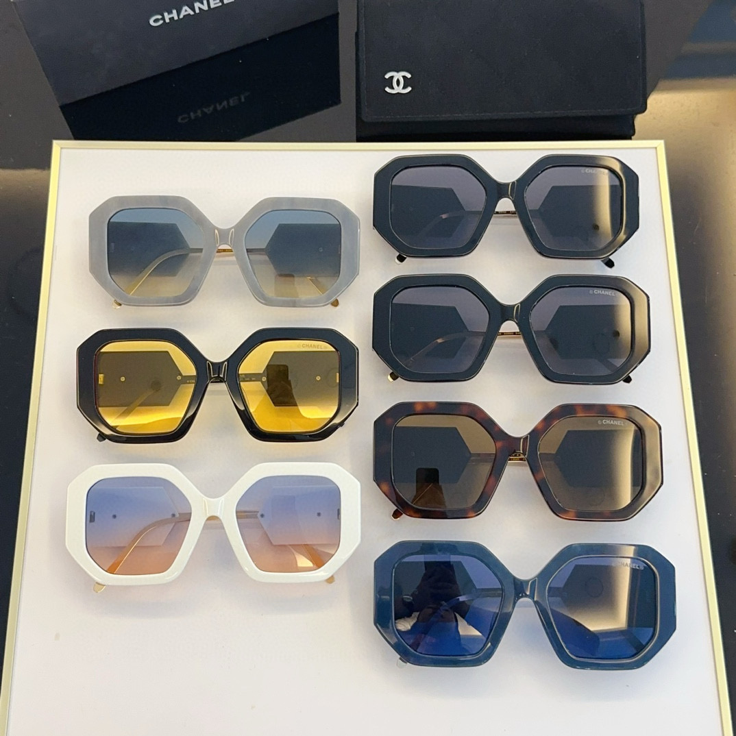 CHANEL sunglasses