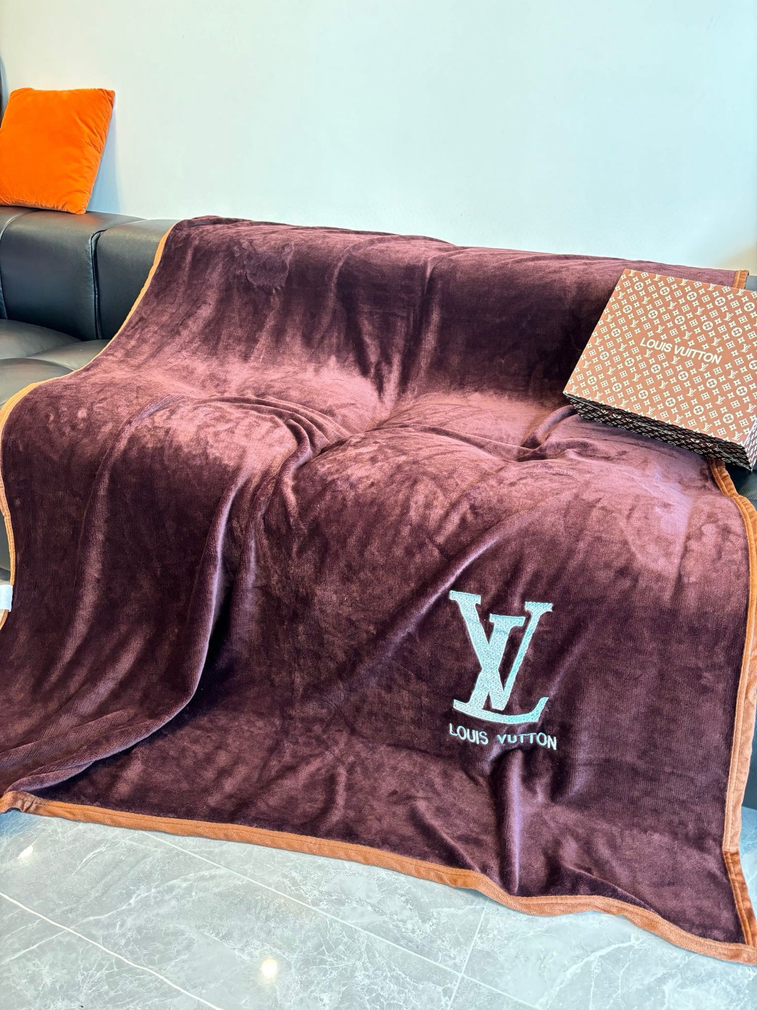 LV Blanket