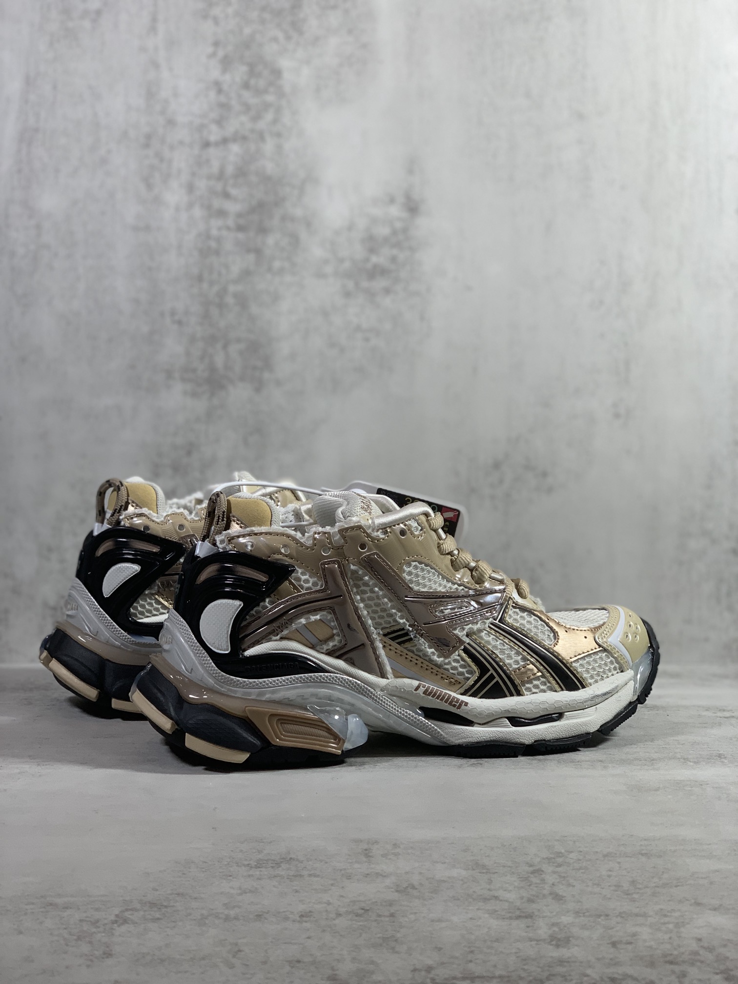 BALENCIAGA RUNNER