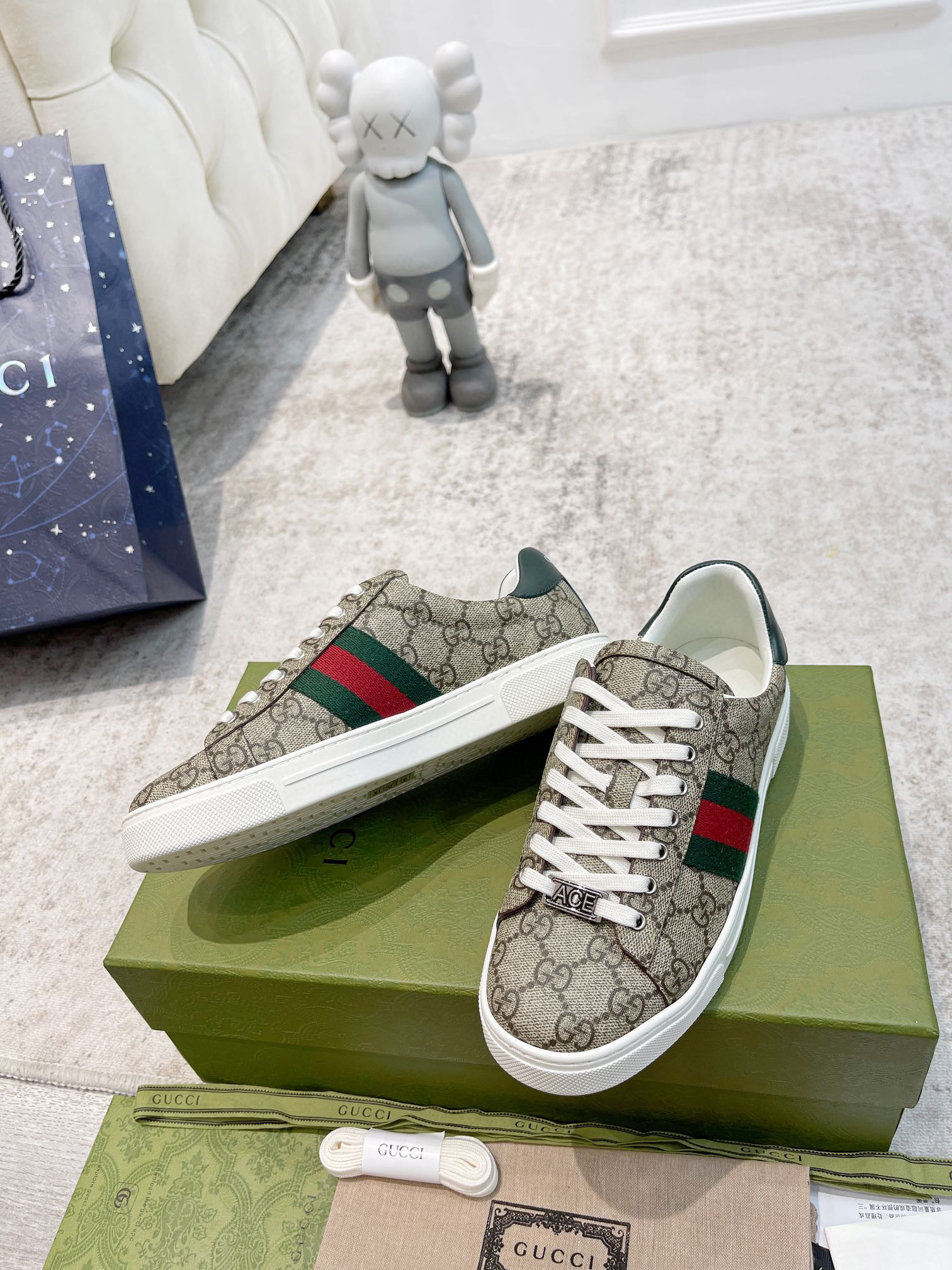 WOMEN'S GUCCI ACE SNEAKER WITH WEB