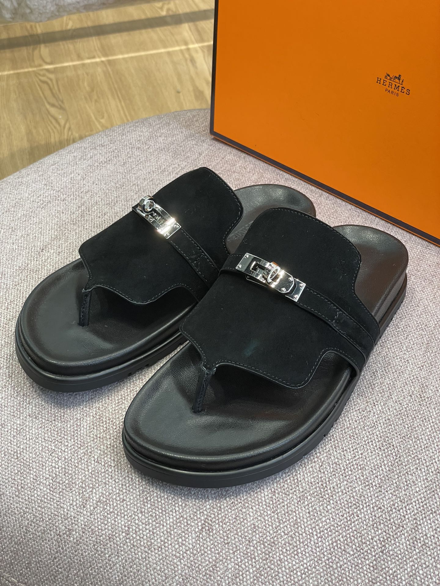 Hermès new pure leather classic Kelly flip-flops