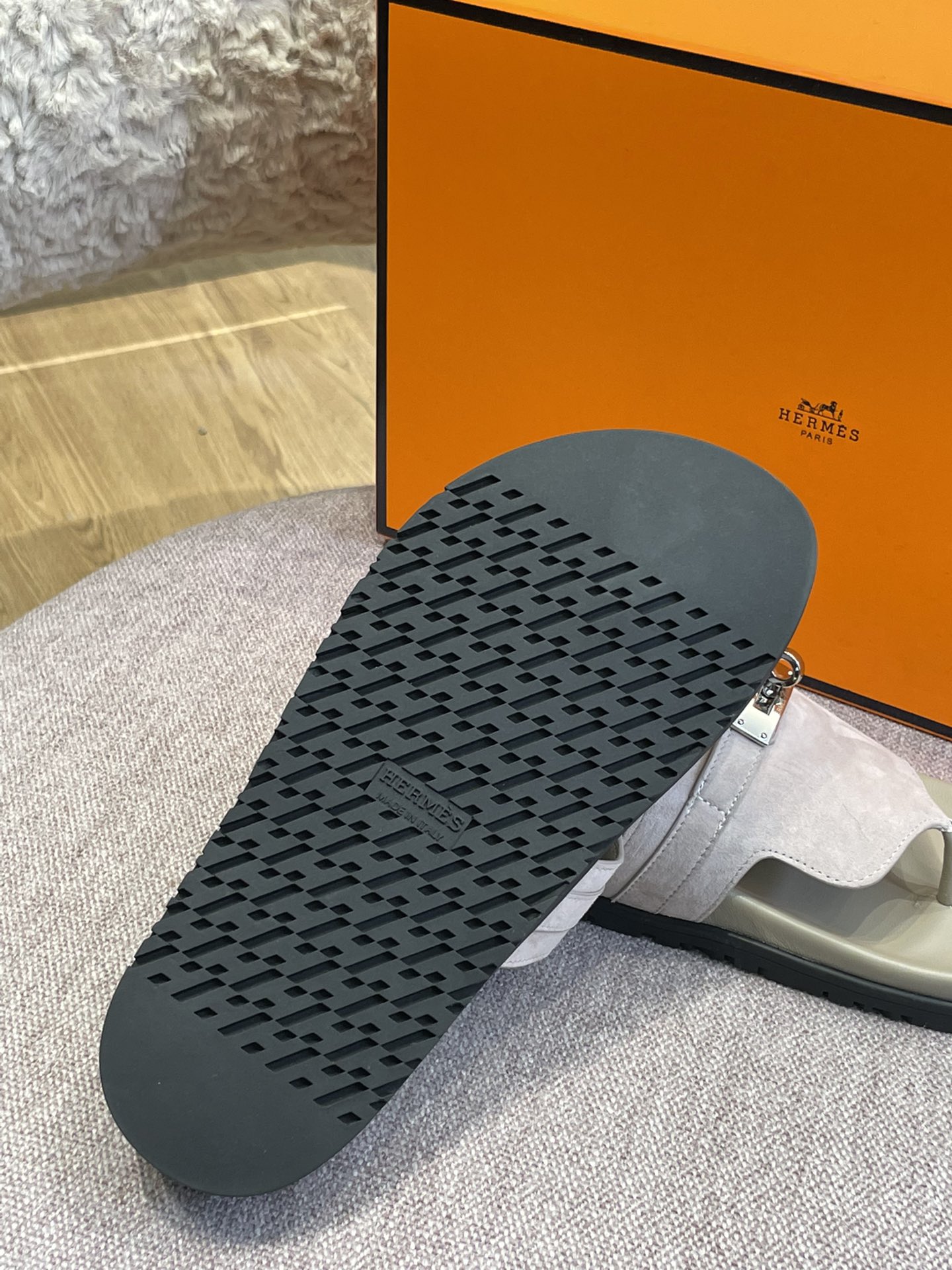 Hermès new pure leather classic Kelly flip-flops