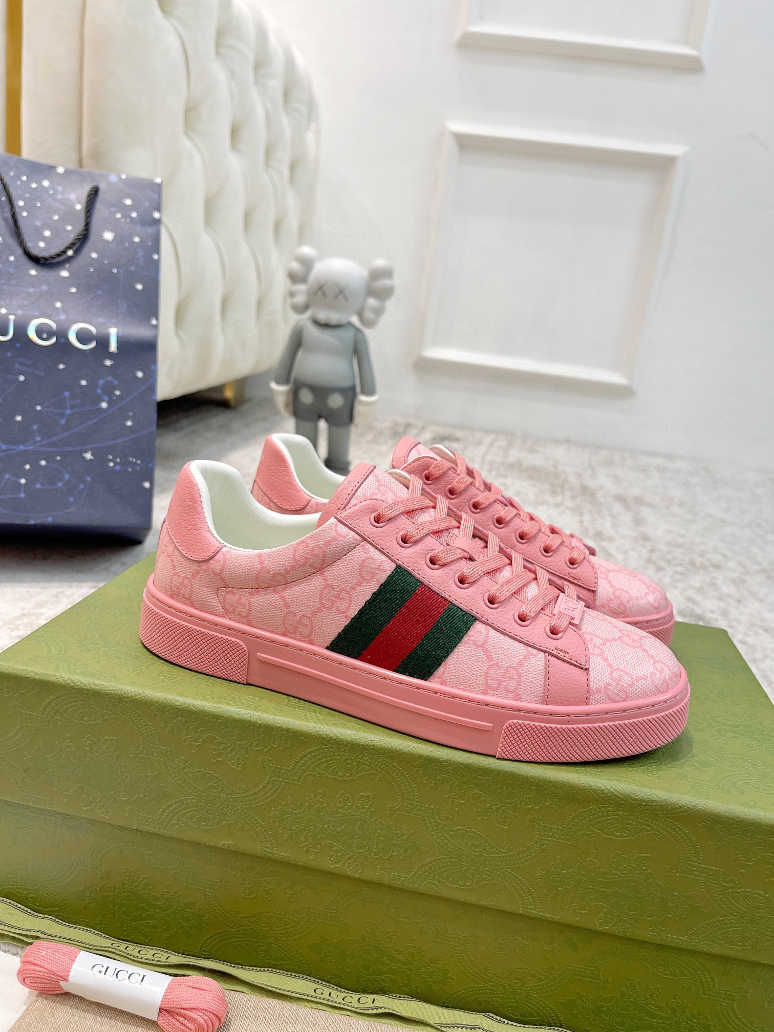 WOMEN'S GUCCI ACE SNEAKER WITH WEB