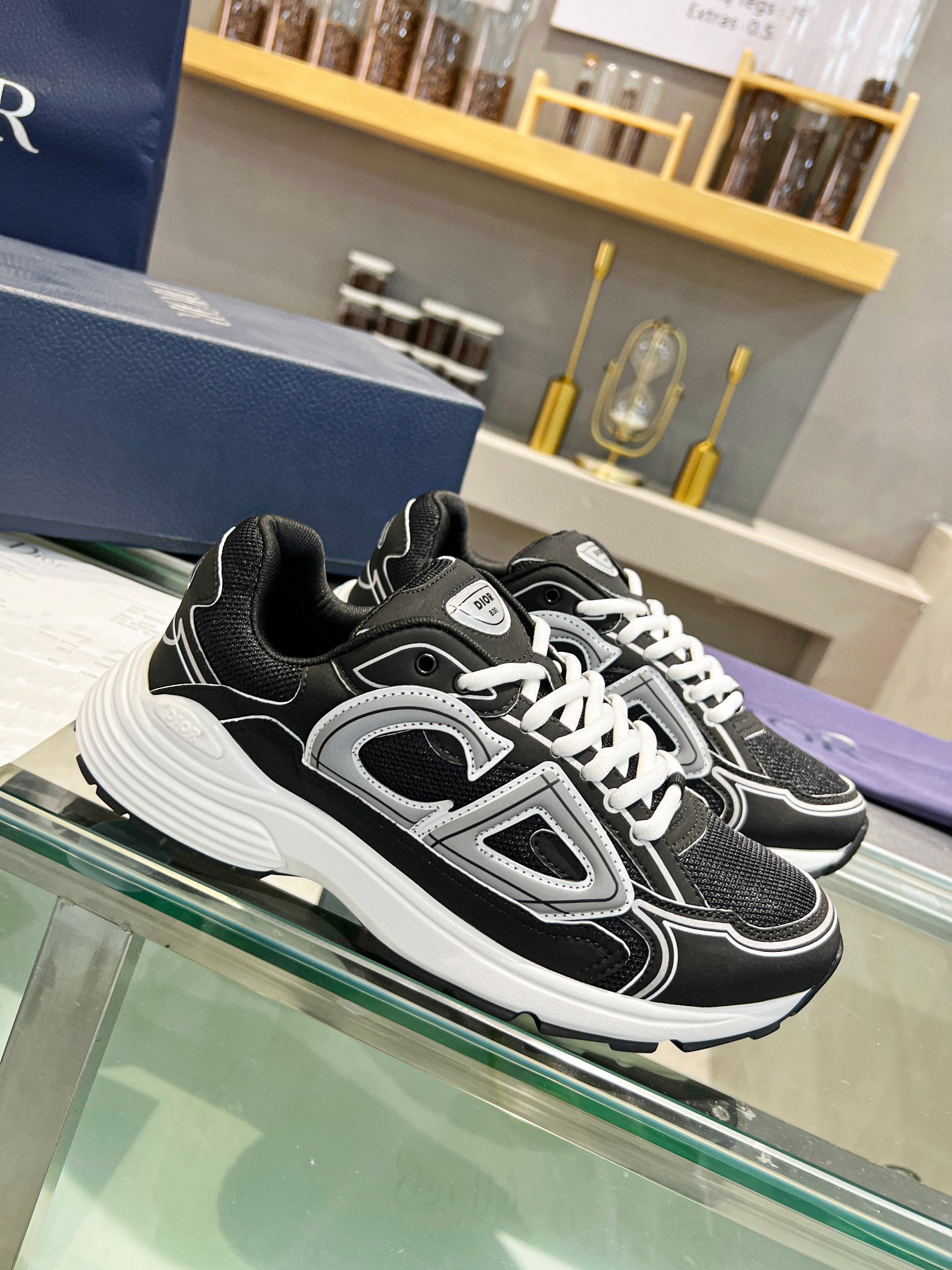DIOR B30 SNEAKERS