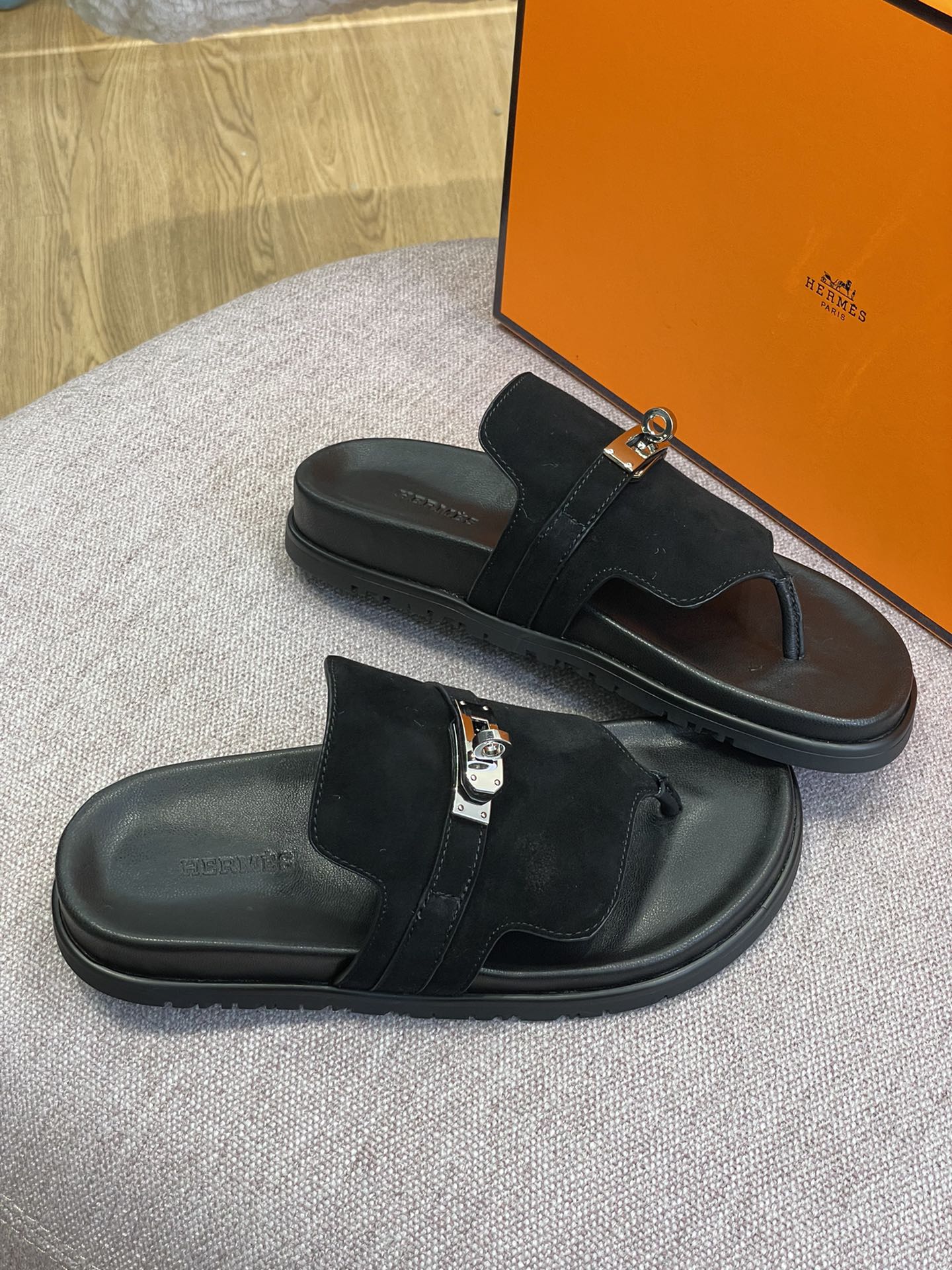 Hermès new pure leather classic Kelly flip-flops