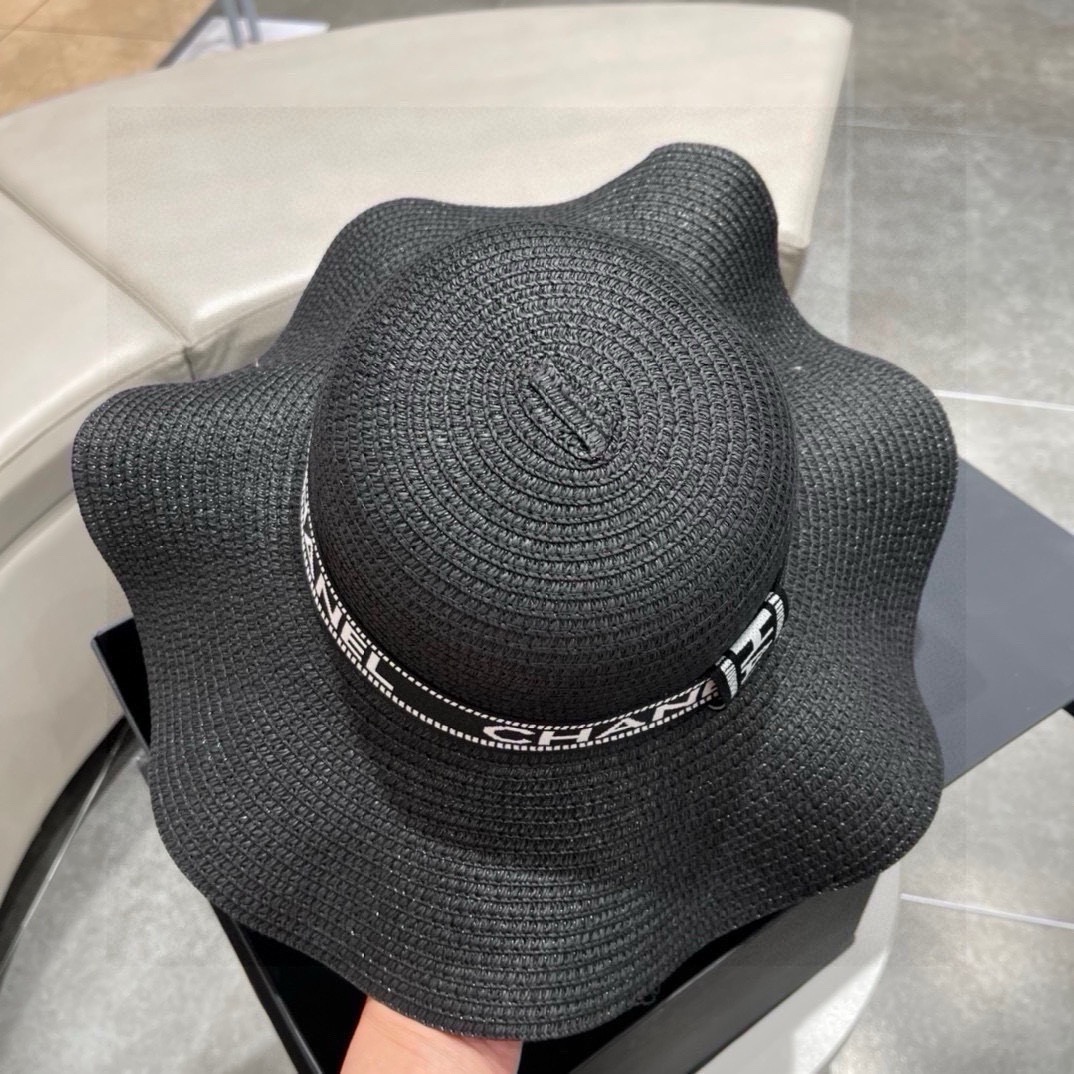 CHANEL Straw sun cap