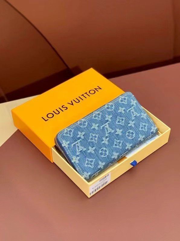 LV Wallet