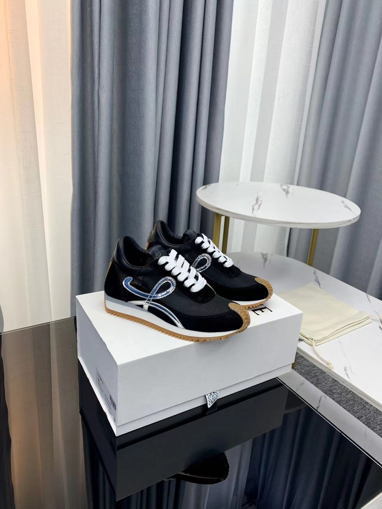 LOEWE Moral training shoes