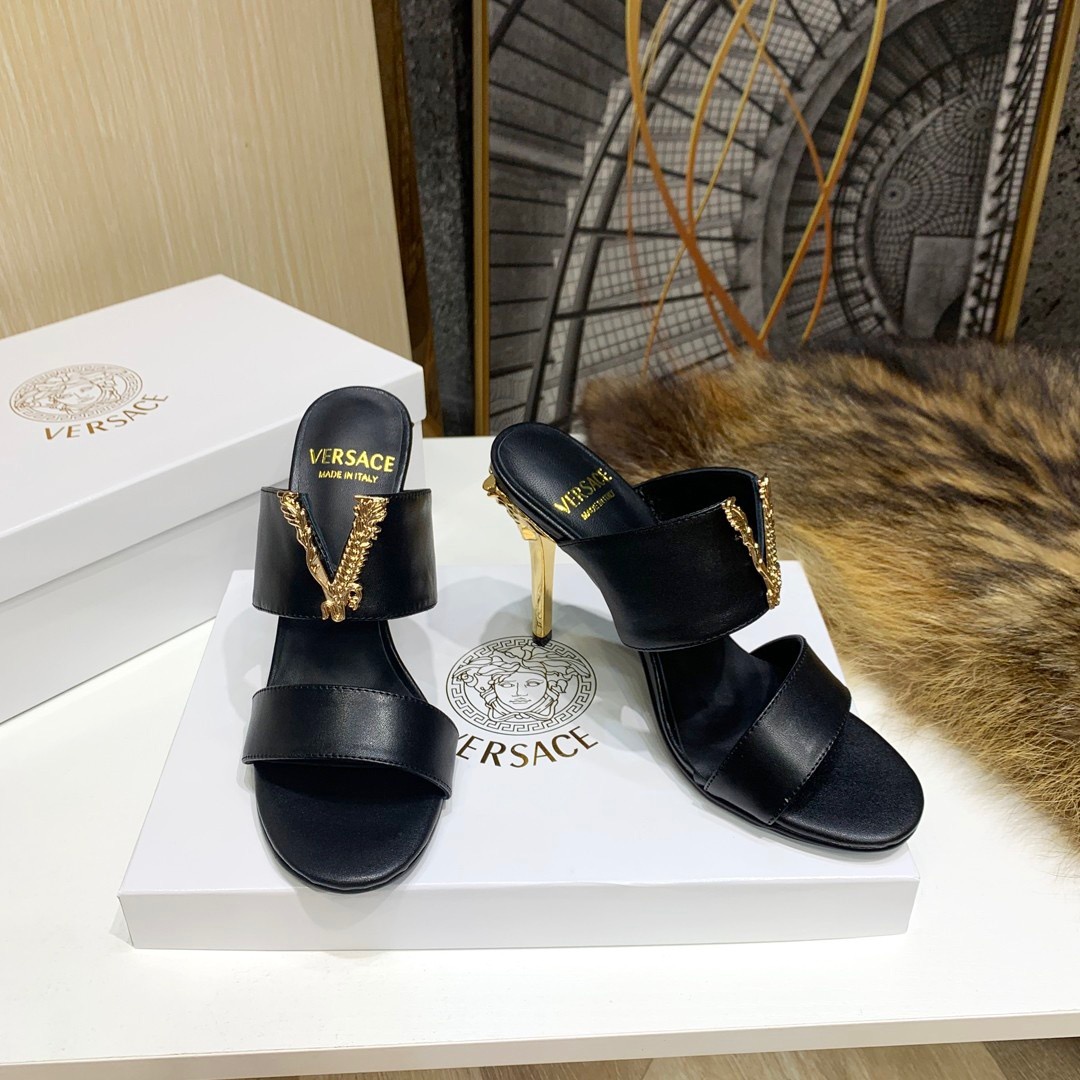 VERSACE ALLOVER HEELS