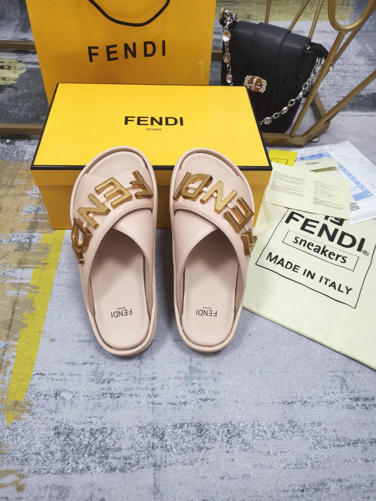 FENDI Cross slippers
