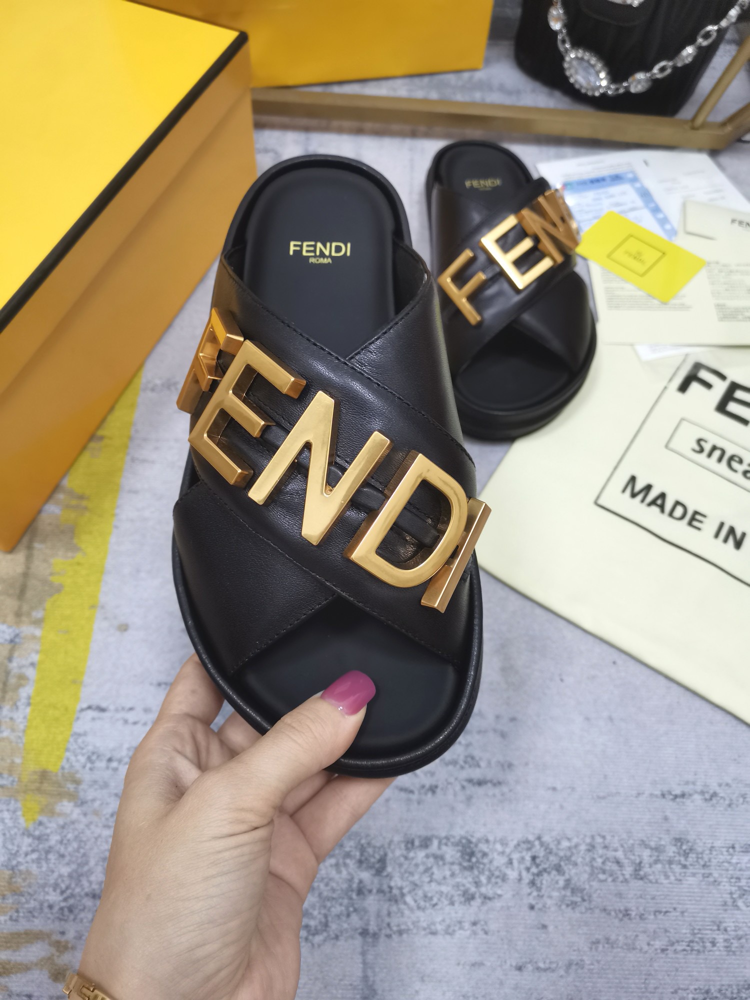 FENDI Cross slippers