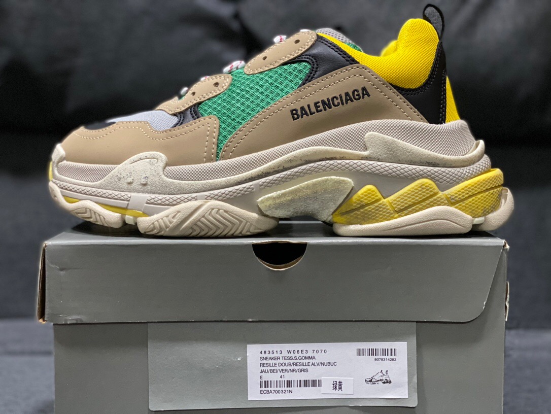 BALENCIAGA TRIPLE S Sneakers
