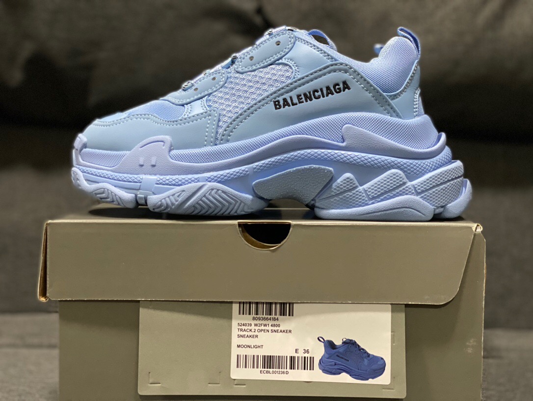 BALENCIAGA TRIPLE S Sneakers