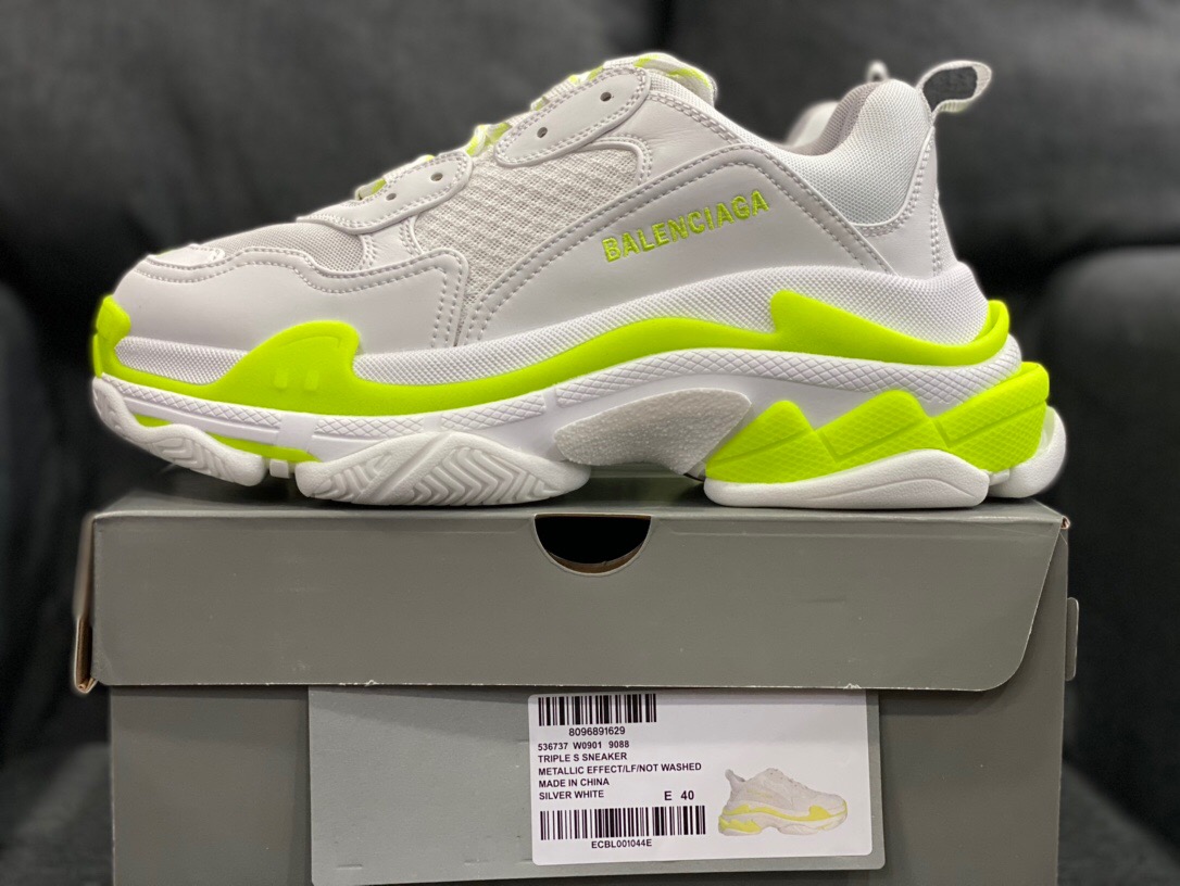 BALENCIAGA TRIPLE S Sneakers