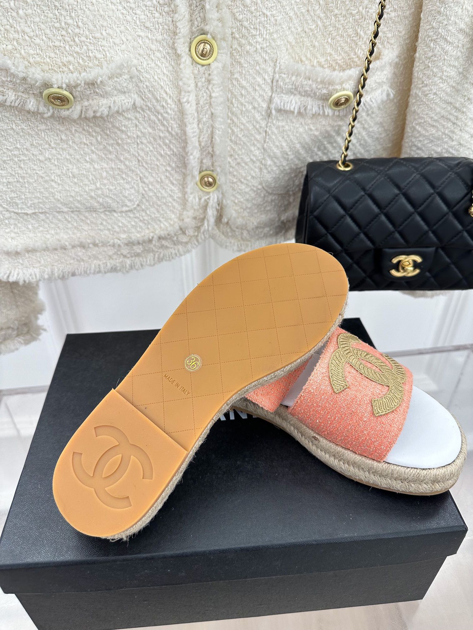 CHANEL Knitted Slippers