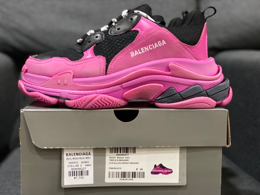 BALENCIAGA TRIPLE S Sneakers