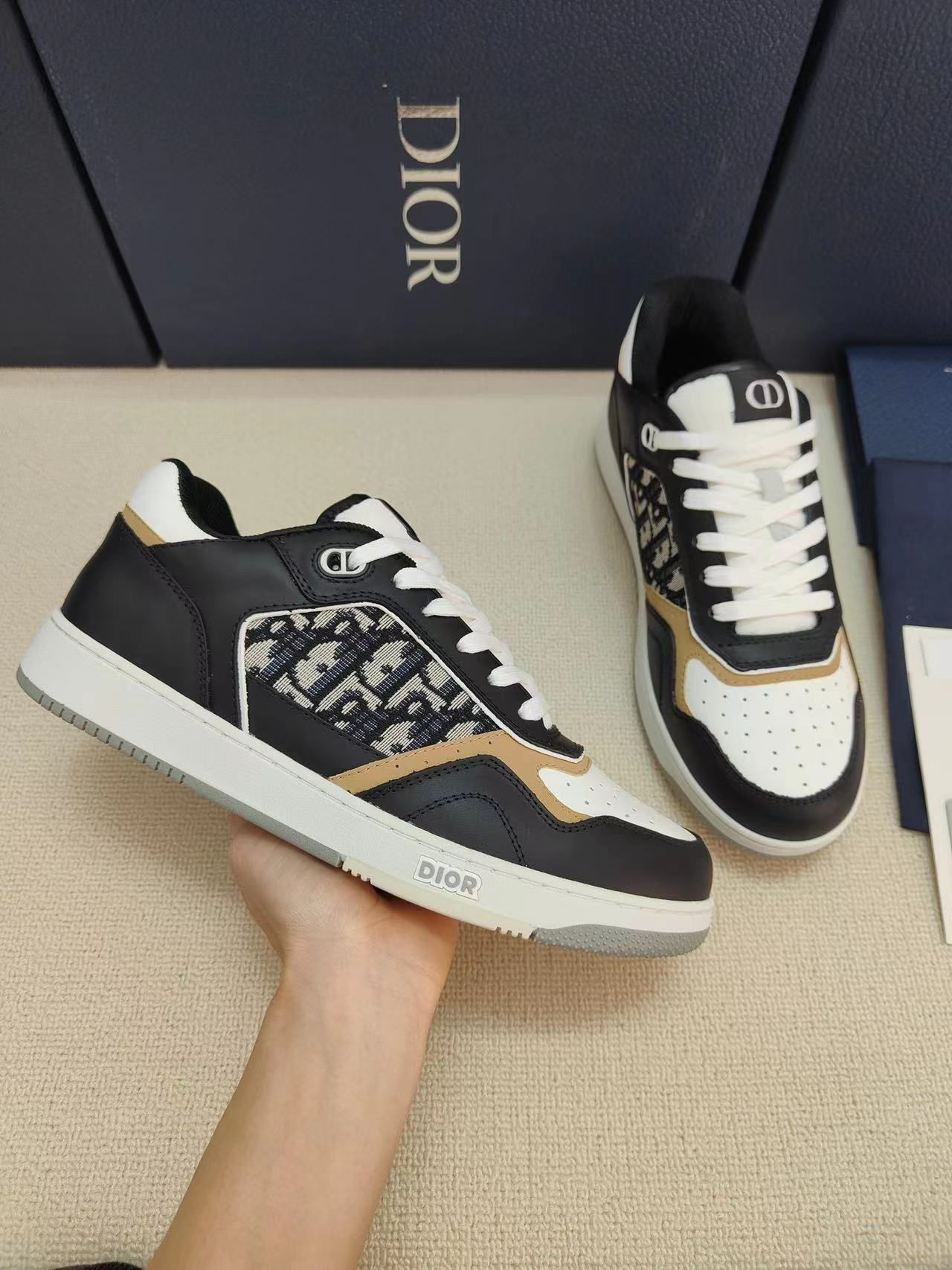 DIOR B27 Low-top Sneakers