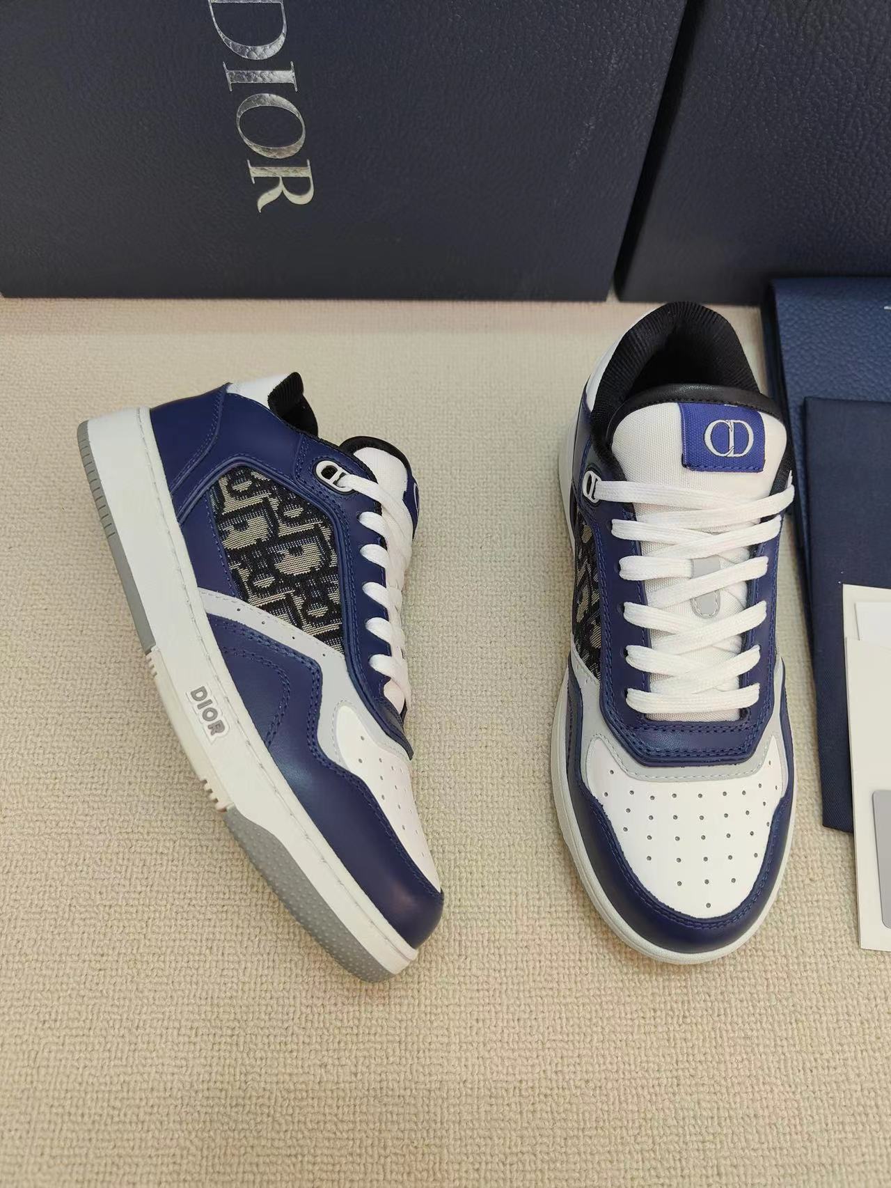 DIOR B27 Low-top Sneakers