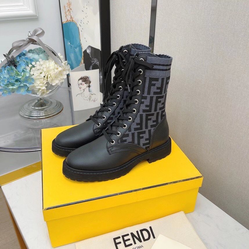 FENDI Rockoko Boots