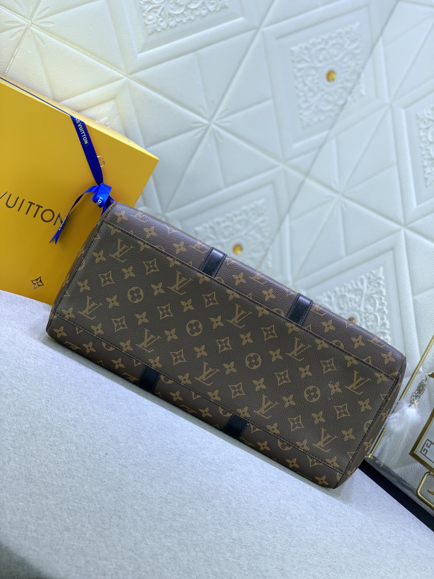 LV shipping bag