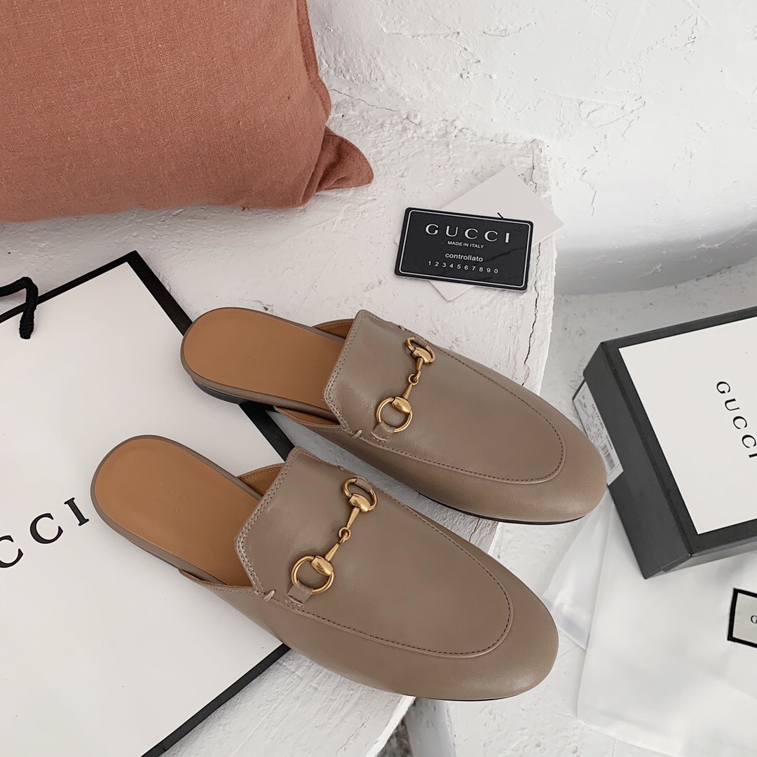 GUCCI Pullover slippers