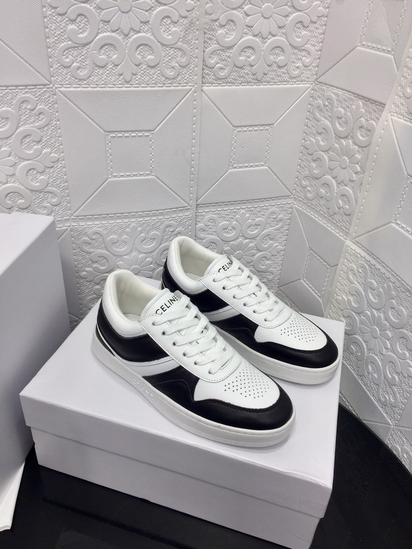 CELINE Casual Sneakers