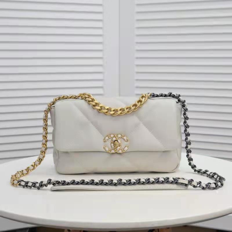 CHANEL 19 Bag