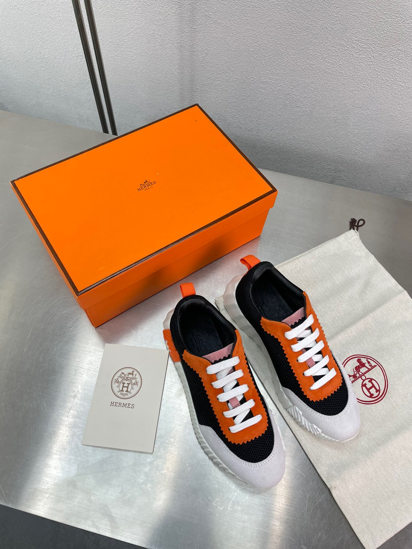 HERMES Sneakers