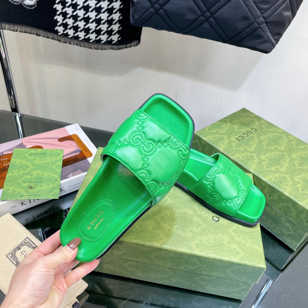 GUCCI Slippers