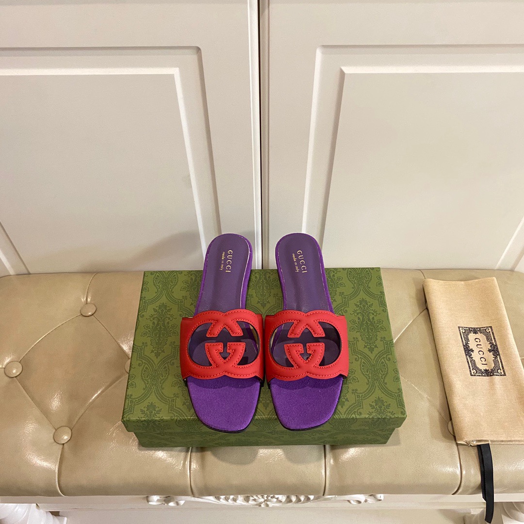 GUCCI Women's double G hollow slippers