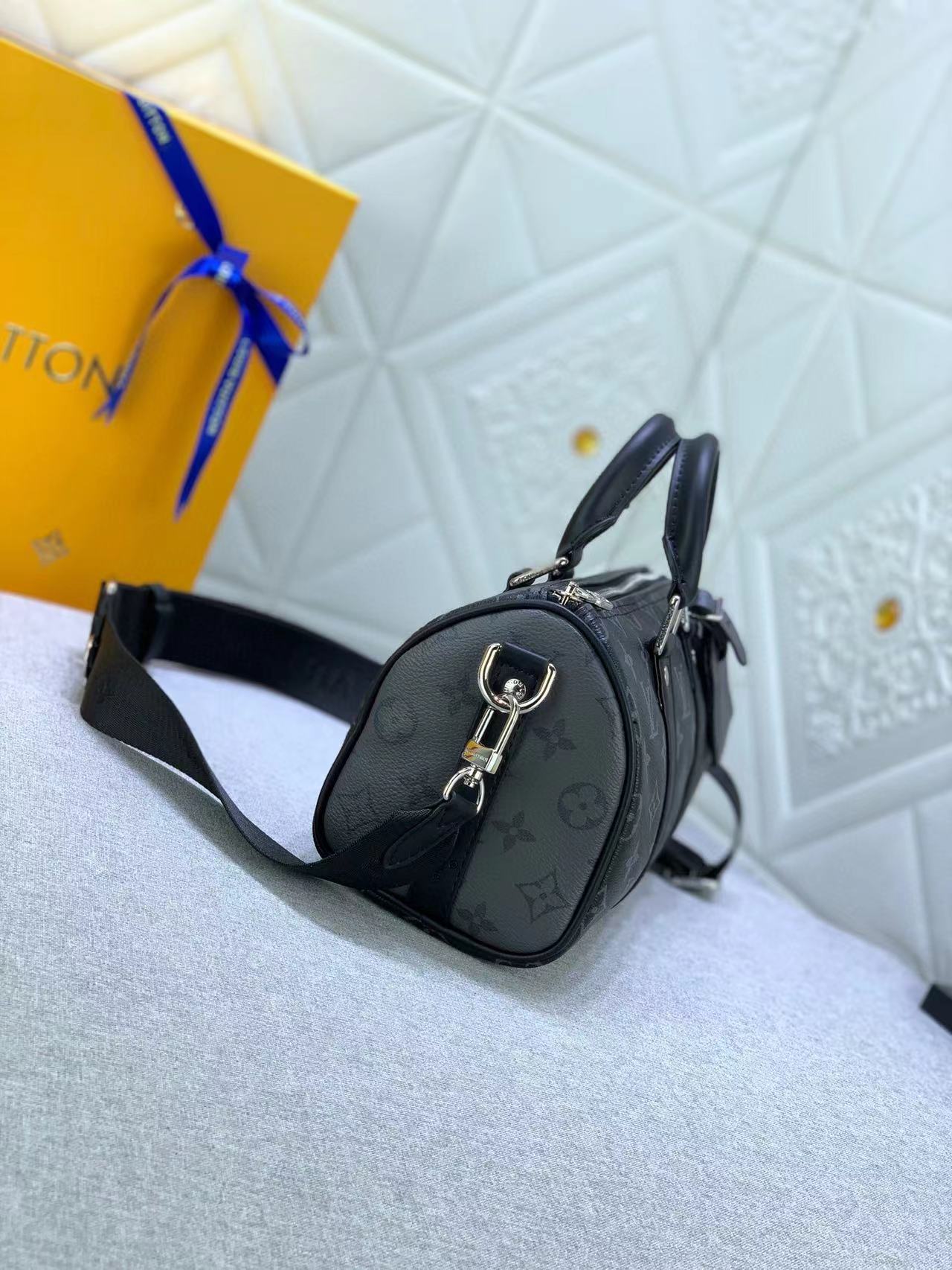 LV Keepall 25 Travel Bag