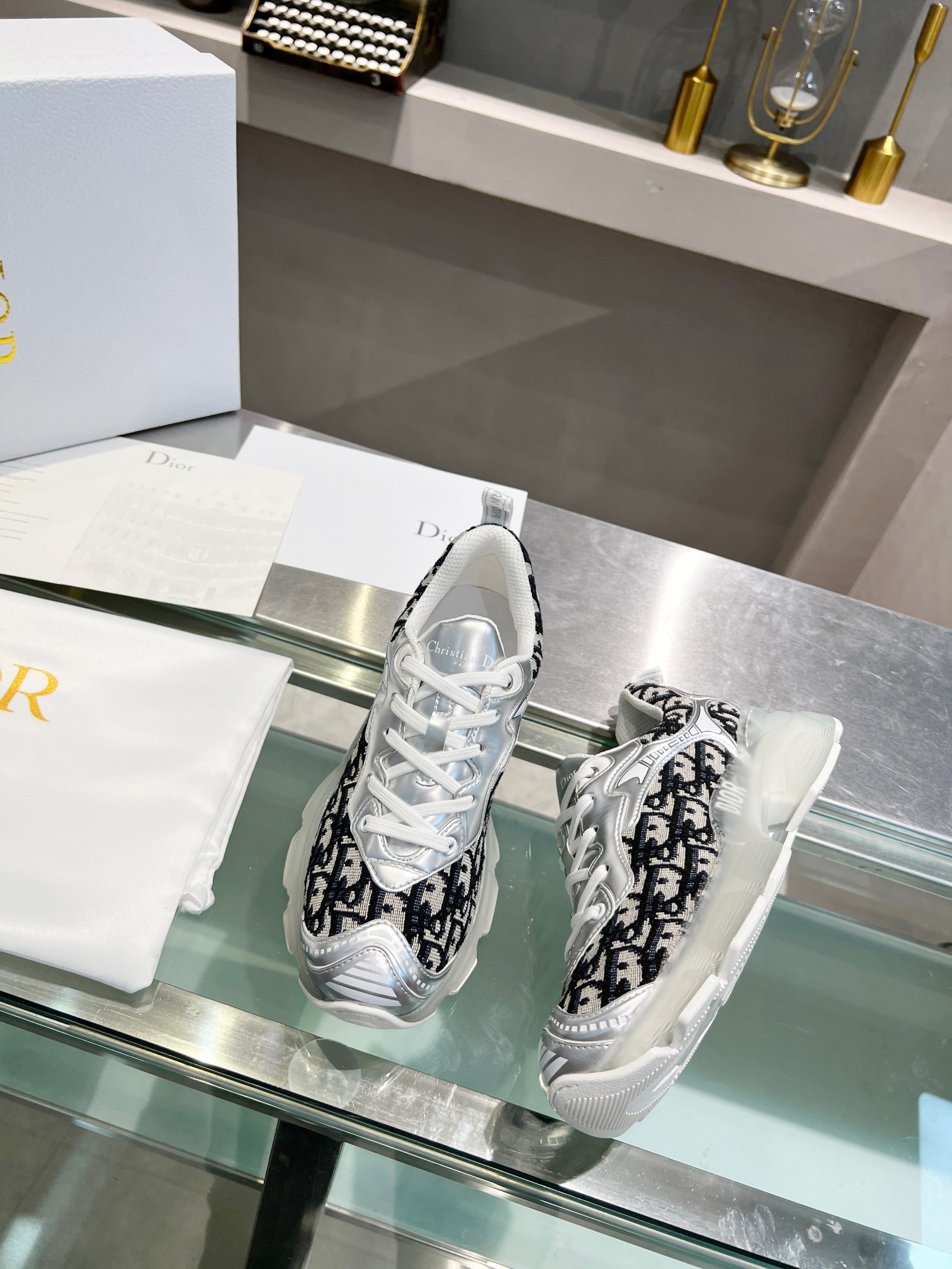 DIOR B31 Sneakers