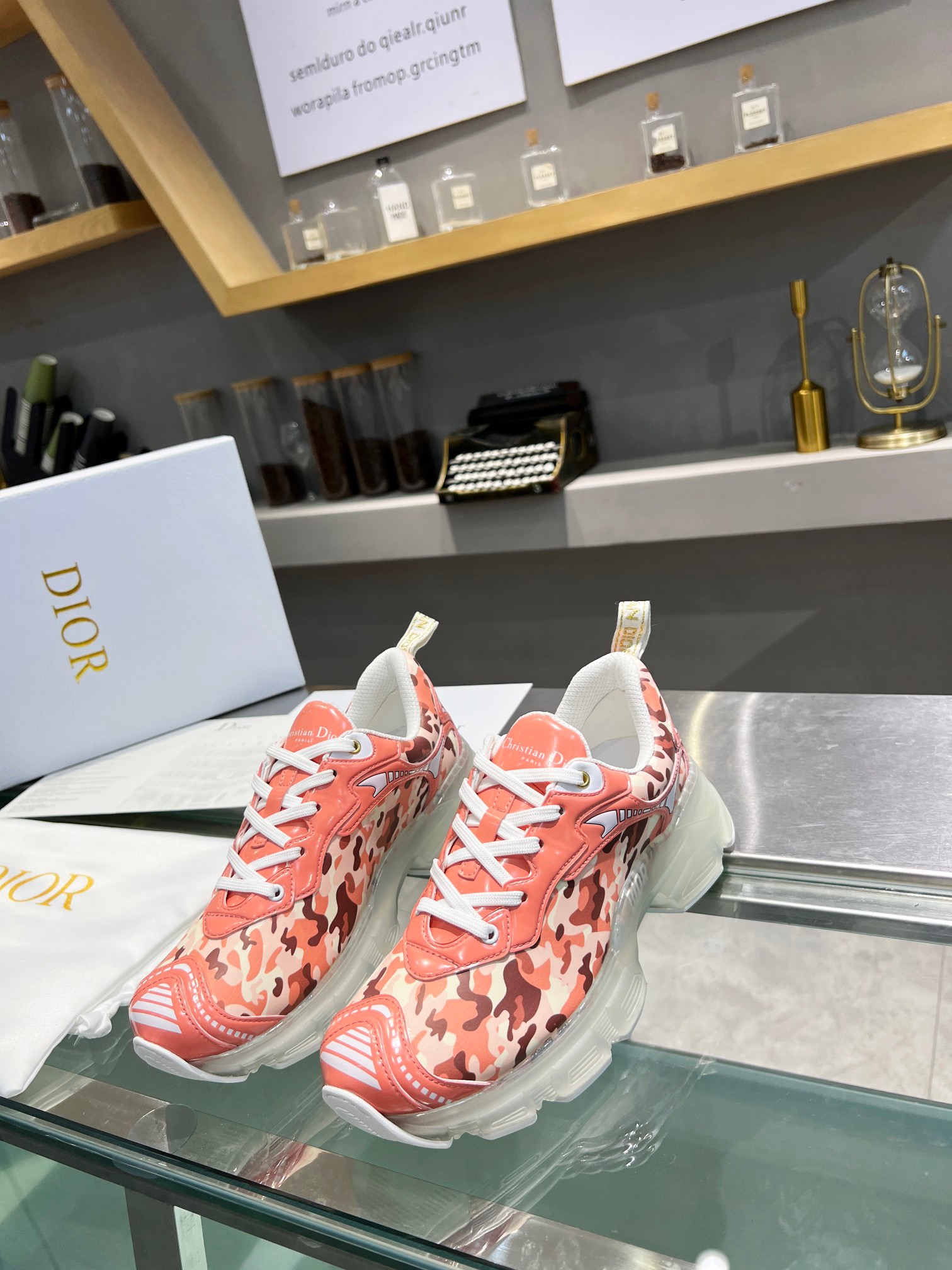 DIOR B31 Sneakers