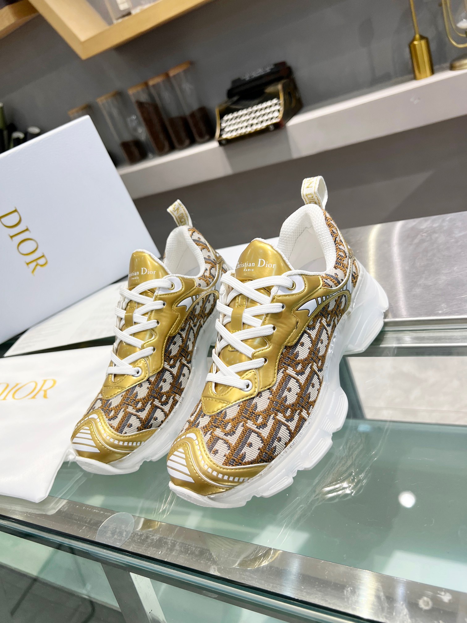 DIOR B31 Sneakers