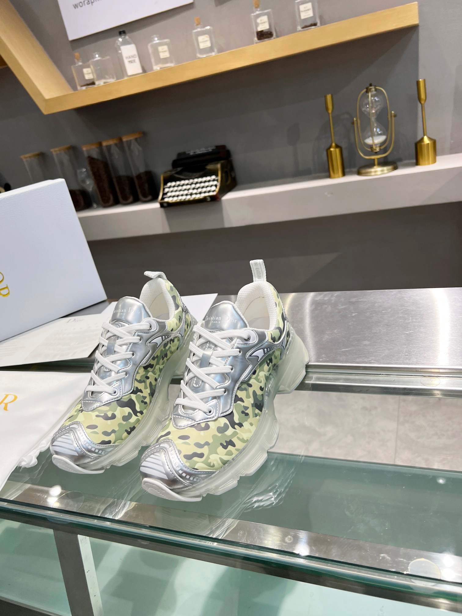 DIOR B31 Sneakers