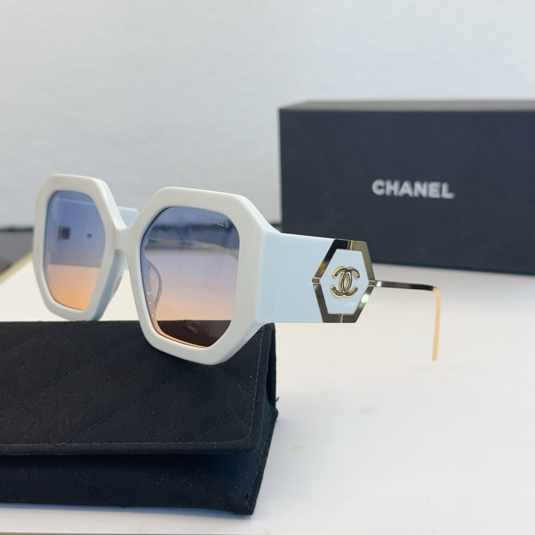 CHANEL sunglasses