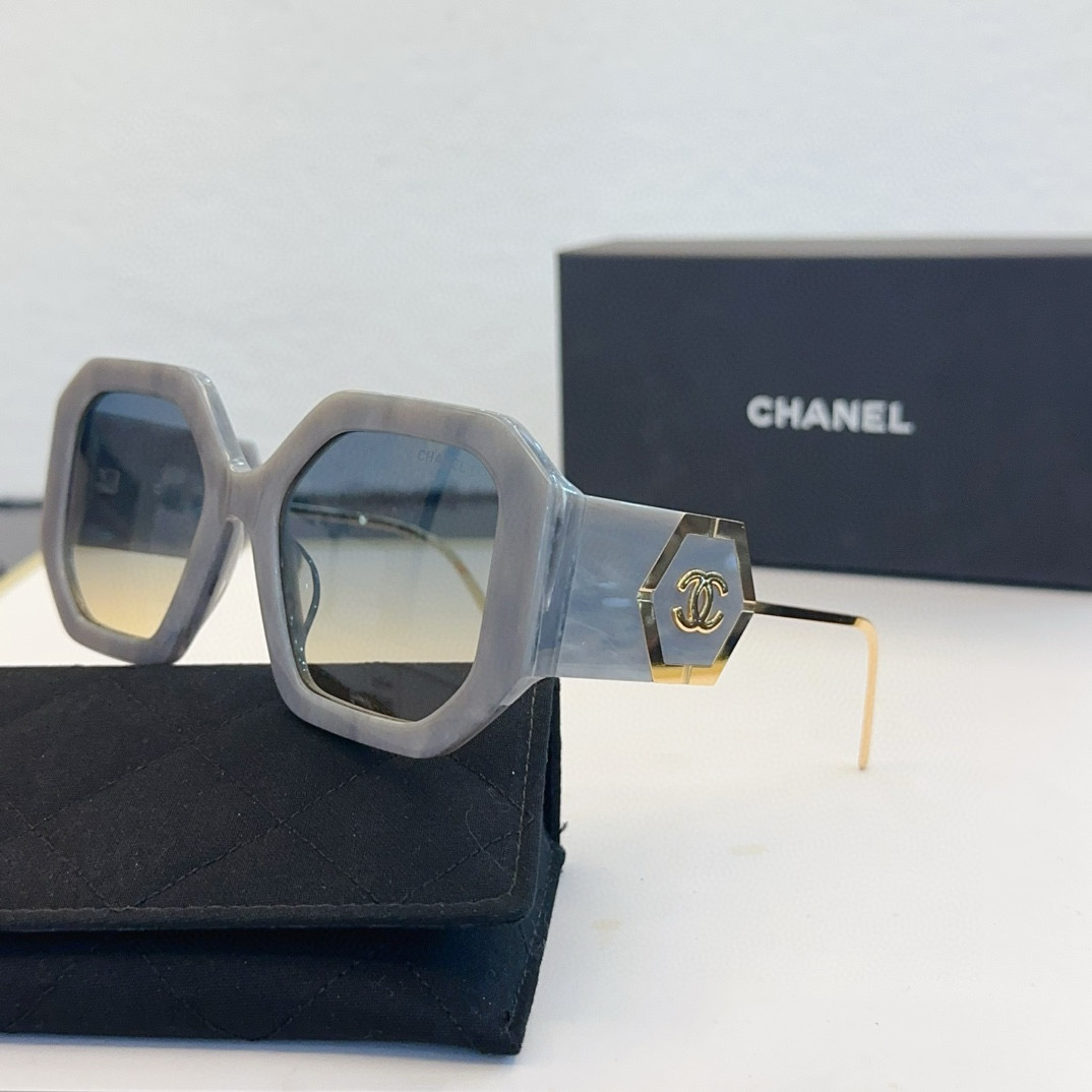 CHANEL sunglasses