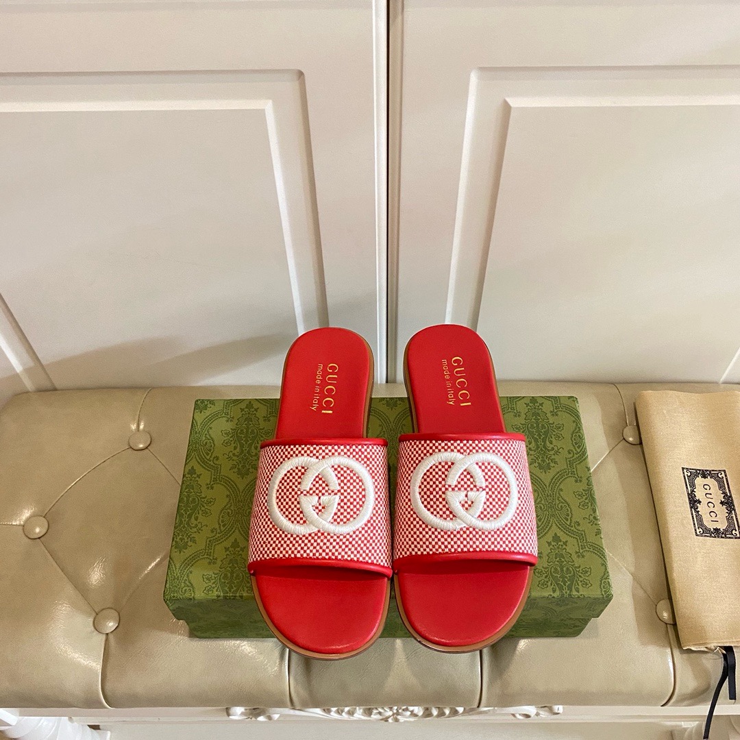GUCCI Men Slippers